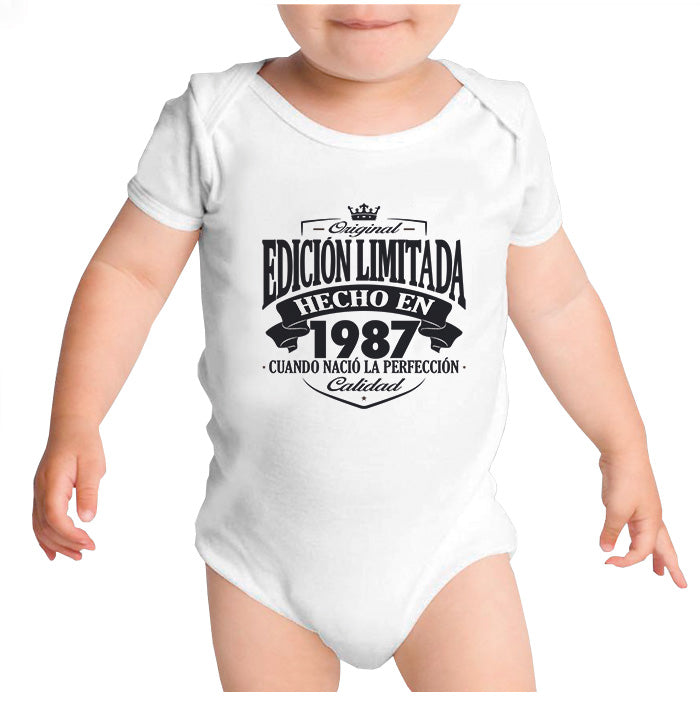 Ropa: Pañalero Body Bebé Diseños de 1987, cumpleaños, hecho en y año de nacimiento. Ilustración Frases