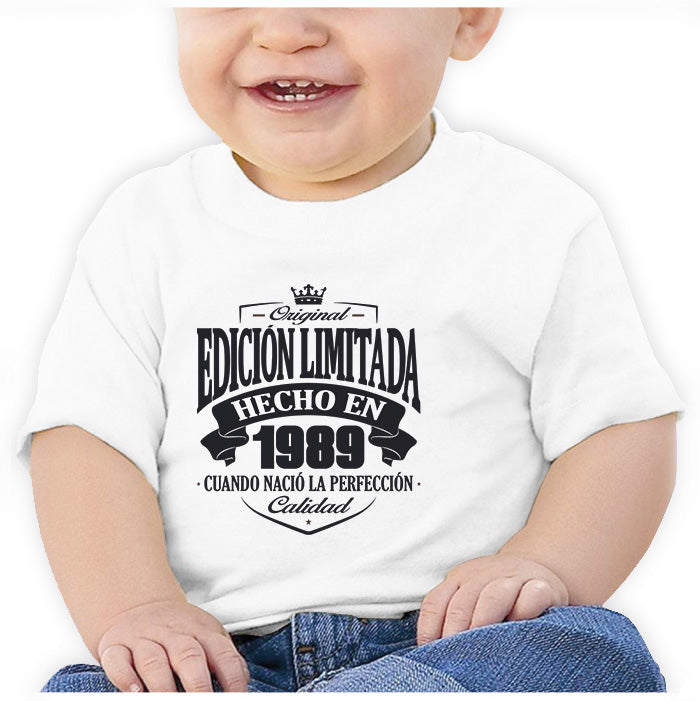 Ropa: Playera Bebé Diseños de 1989, cumpleaños, hecho en y año de nacimiento. Ilustración Frases