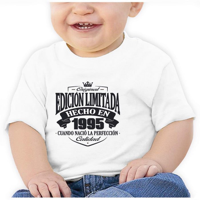 Ropa: Playera Bebé Diseños de 1995, cumpleaños, hecho en y año de nacimiento. Ilustración Frases
