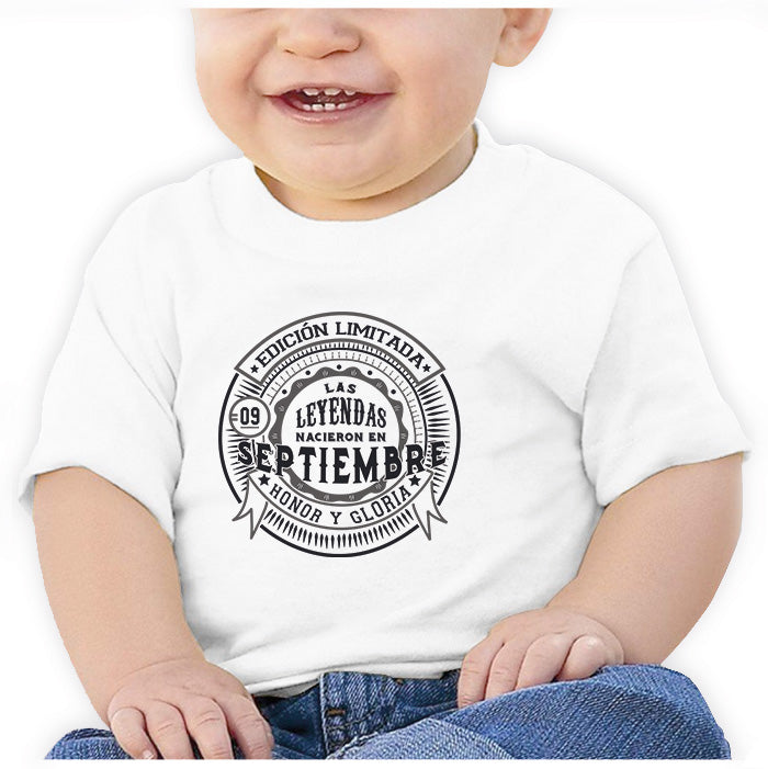 Ropa: Playera Bebé Diseños de Septiembre y Mes de cumpleaños Ilustración Frases