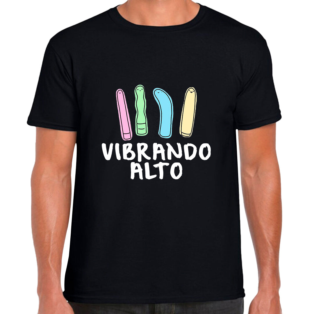 Ropa: Playera Unisex diseño de vibrando alto, playeras, vibras, buenas vibras TV y Cine Humor